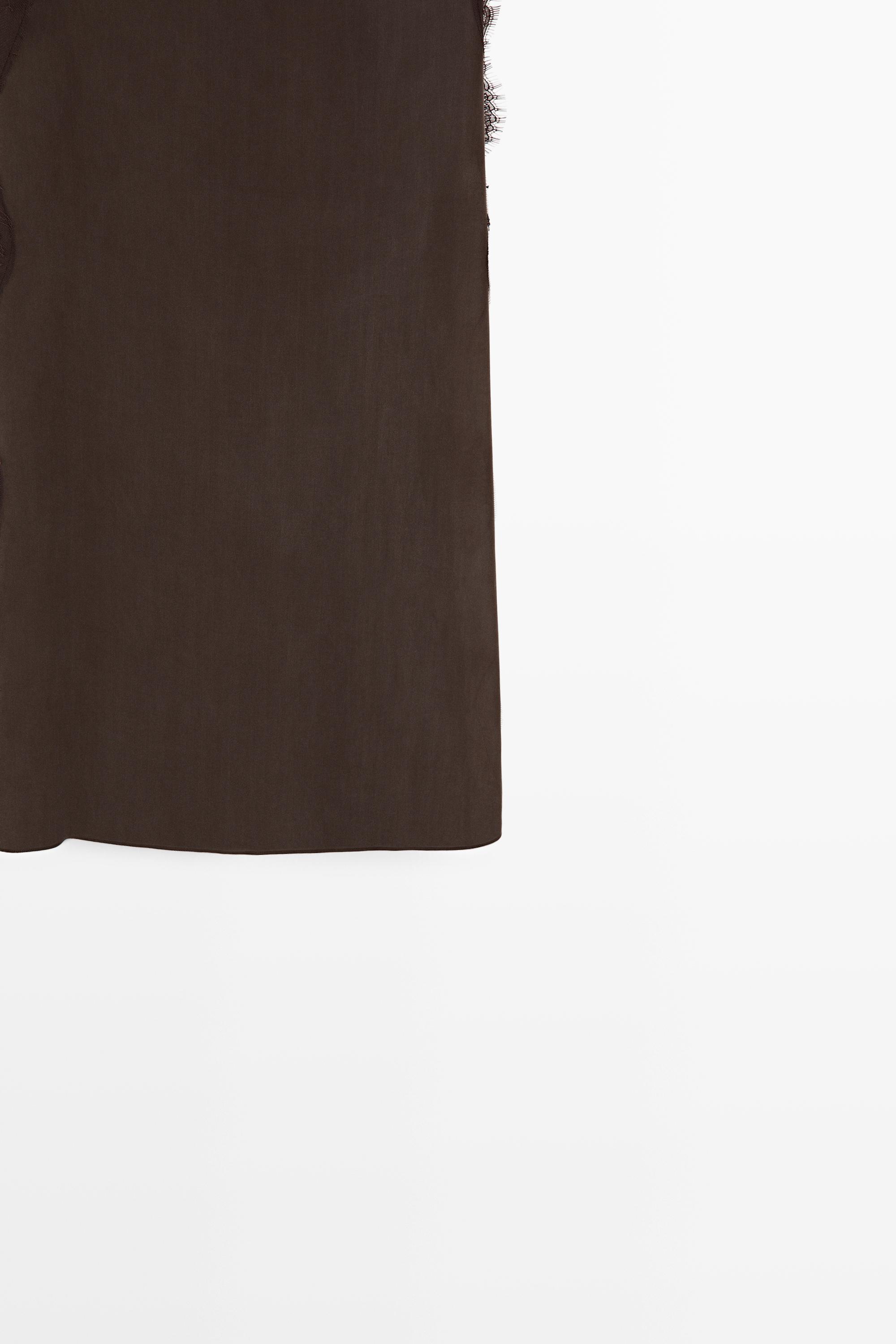 Total look camisole dress with lace detail